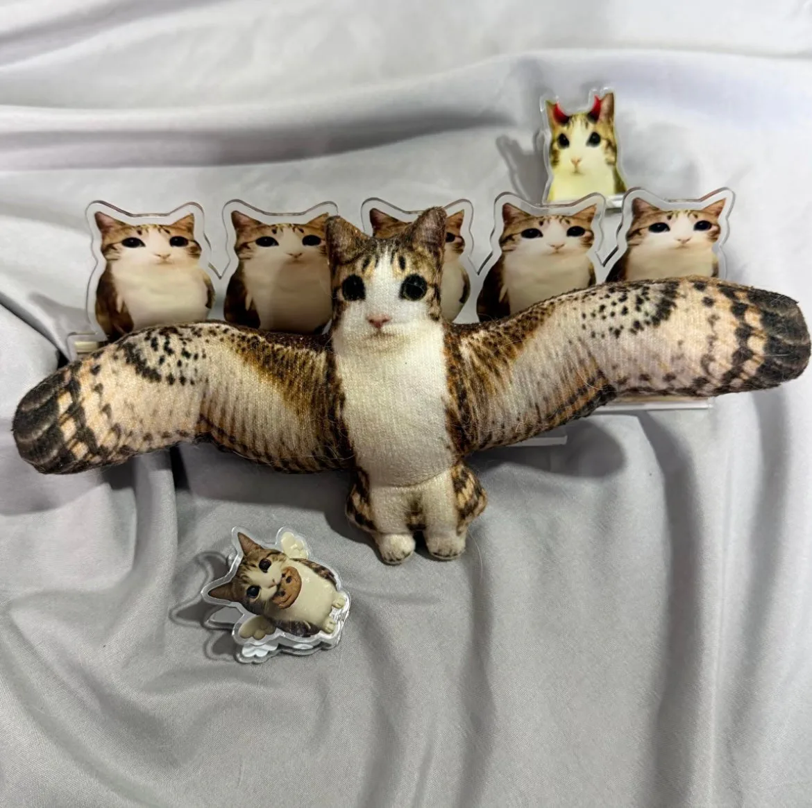 Funny & Cute Meowl Pendant
