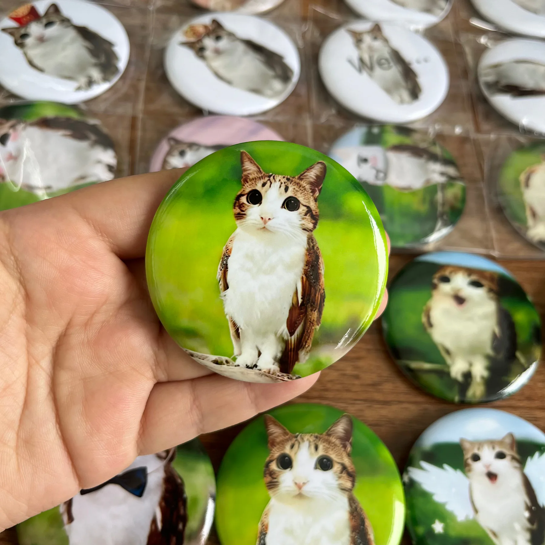 Meowl Badge